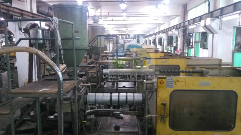 注塑機(jī)電磁加熱器熱電偶?jí)牡脑蚣疤幚磙k法